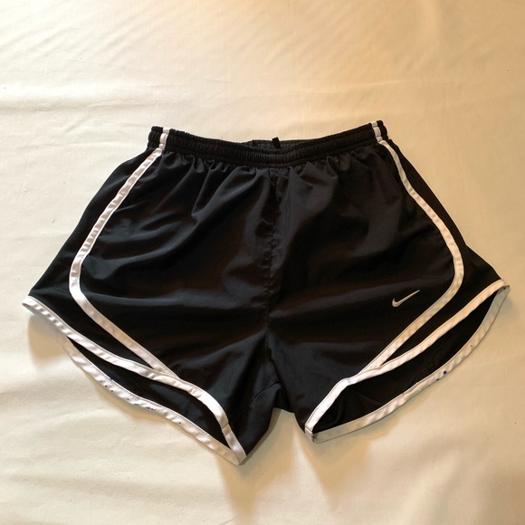 Nike running shorts - Picture 2 of 14